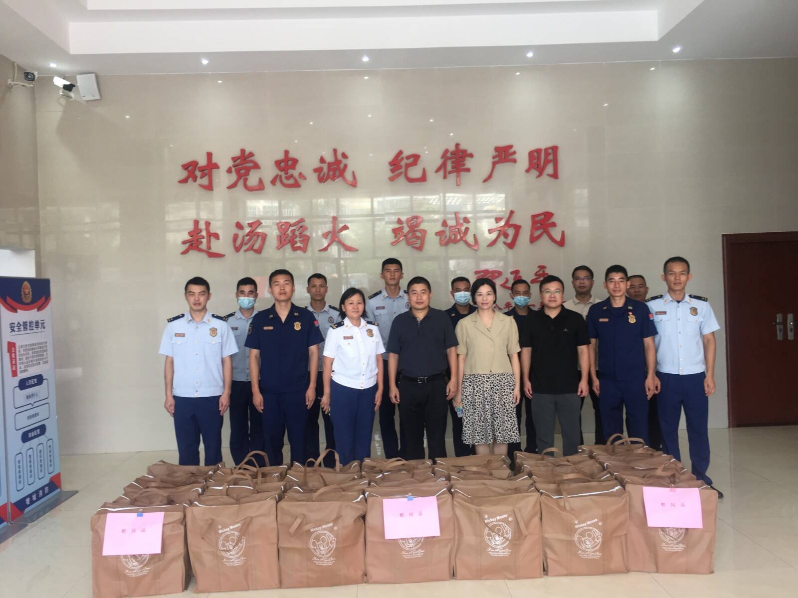 1659582881433967.jpg 165958035394.jpg