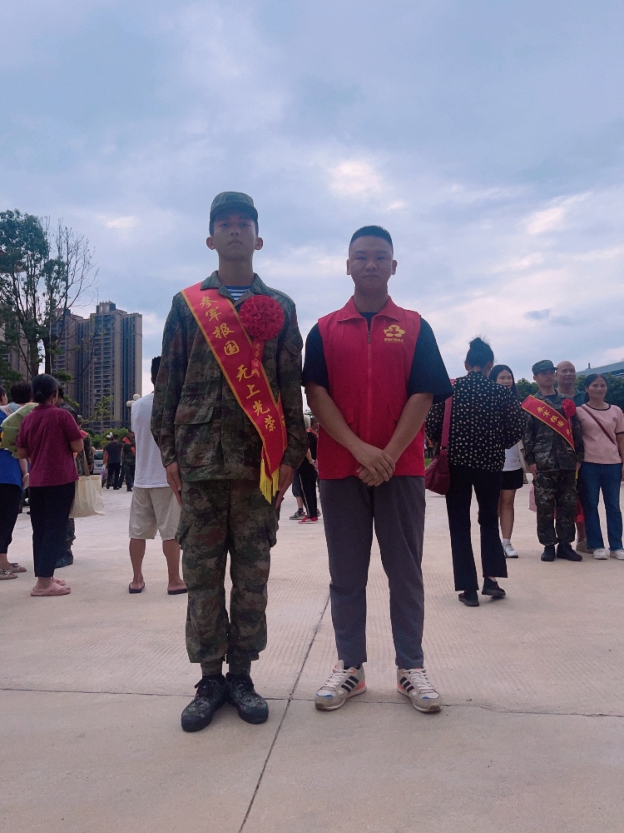 1694748386896255.jpg 31bd2d9436c7807d41373f43731fc70.jpg