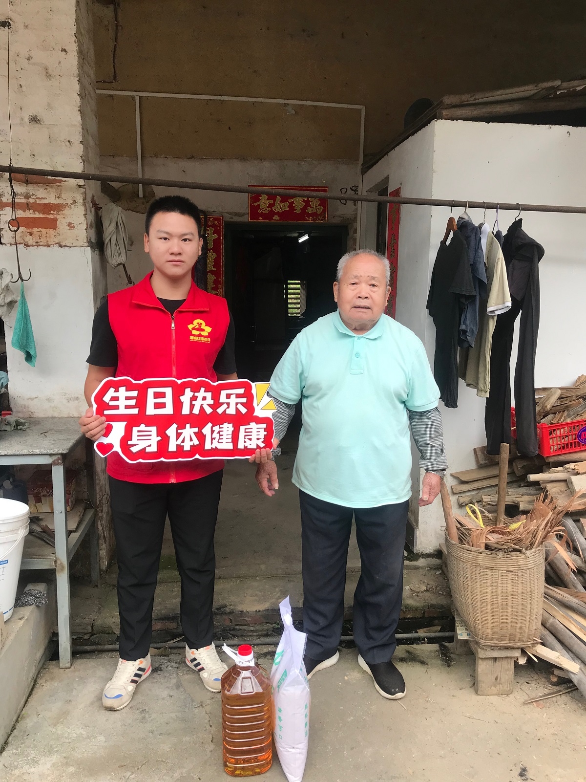 1696992593341913.jpg 7e289ca8e7ce153a0217fe55bf6ddac.jpg